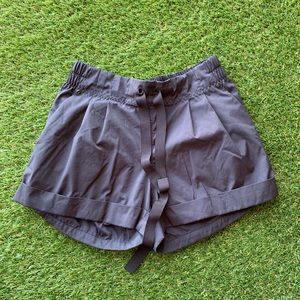 Lululemon black Size 6 Shorts